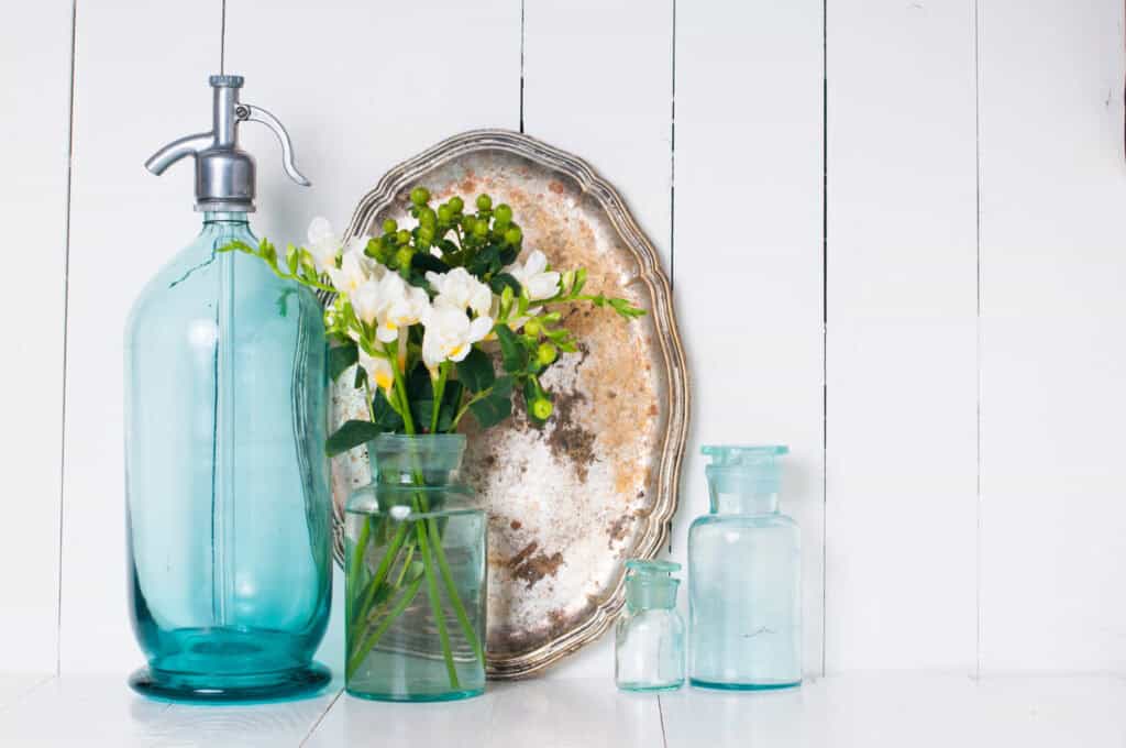 vintage bottle decorating ideas